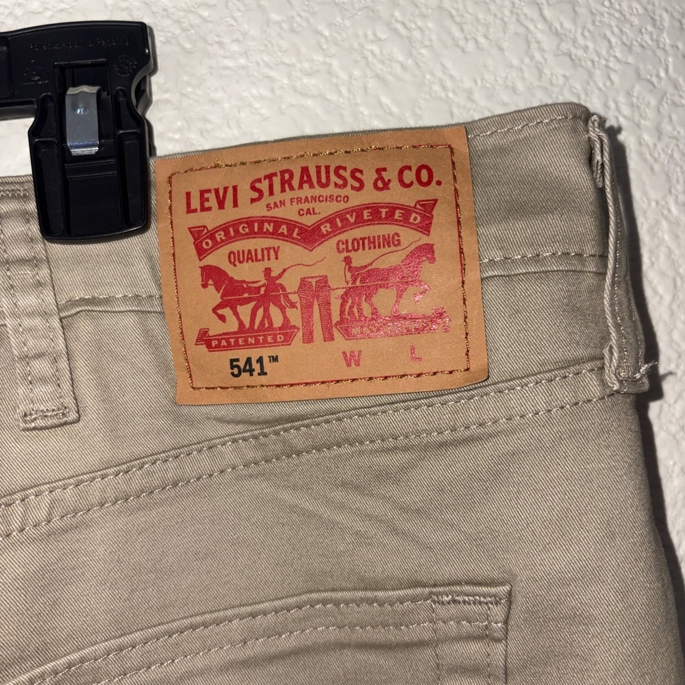 Levi's 541 Jeans Khaki Men's Size 48x32(30) Athletic Taper Stretch Twill Tech - Picture 9 of 10
